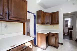 1060 Cook St, Denver, CO 80206 - Photo 9