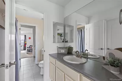 27267 E Jamison Place, Aurora, CO 80016 - Photo 25