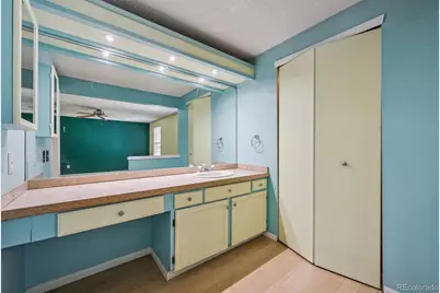 979 S Granby Way, Aurora, CO 80012 - Photo 23