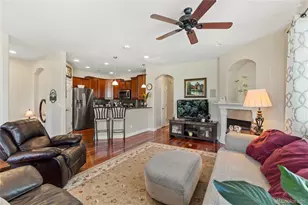 10064 Bluffmont Ct, Lone Tree, CO 80124 - Photo 7