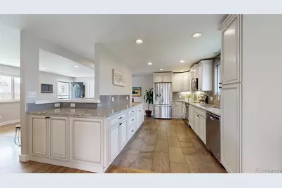 389 W Caley Drive, Littleton, CO 80120 - Photo 9