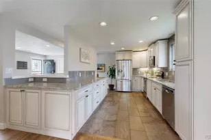 389 W Caley Dr, Littleton, CO 80120 - Photo 9