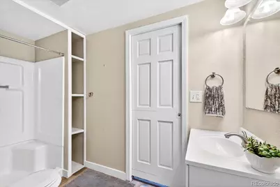 1410 S Oakland Street, Aurora, CO 80012 - Photo 25