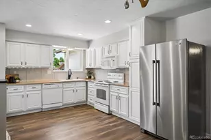9864 W Maryland Dr, Lakewood, CO 80232 - Photo 5