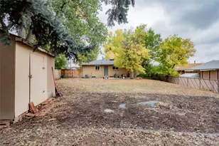2569 E Cresthill Ave, Centennial, CO 80121 - Photo 29