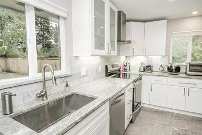 2569 E Cresthill Avenue, Centennial, CO 80121 - Photo 7