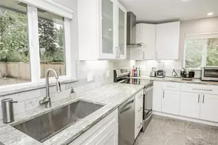 2569 E Cresthill Ave, Centennial, CO 80121 - Photo 7