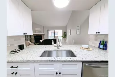 4221 S Richfield Way, Aurora, CO 80013 - Photo 7