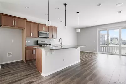 10526 Akron Street, Commerce City, CO 80640 - Photo 3