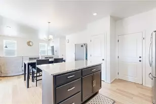 27584 E 6th Dr, Aurora, CO 80018 - Photo 9