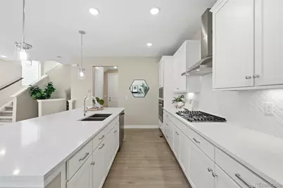 6167 N Dallas Way, Denver, CO 80238 - Photo 9