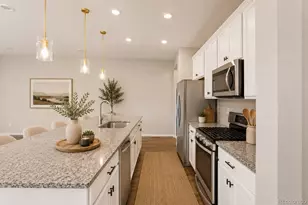 10869 E 25th Dr, Aurora, CO 80010 - Photo 5