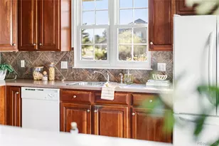 8880 Edinburgh Cir, Highlands Ranch, CO 80129 - Photo 7