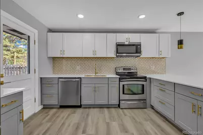 2189 S Coors Circle, Lakewood, CO 80228 - Photo 11