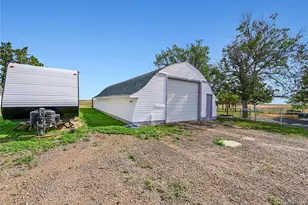 8555 Converse Rd, Bennett, CO 80102 - Photo 31
