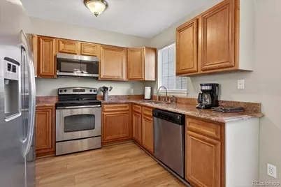 1610 S Ivory Circle #J, Aurora, CO 80017 - Photo 13