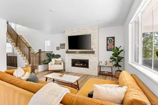 7281 S Vandriver Way, Aurora, CO 80016 - Photo 5
