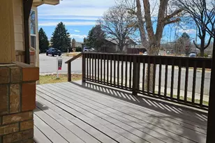 808 Idalia St, Aurora, CO 80011 - Photo 3