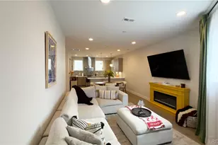 2870 Tremont Pl, Denver, CO 80205 - Photo 13