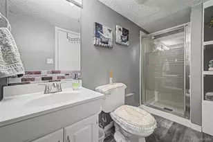 5868 W Asbury Pl, Lakewood, CO 80227 - Photo 23