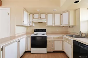 17113 E Ford Dr, Aurora, CO 80017 - Photo 5