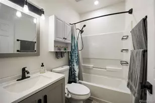 16211 E 17th Pl, Aurora, CO 80011 - Photo 19