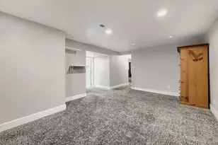 11046 Livingston Dr, Denver, CO 80234 - Photo 9