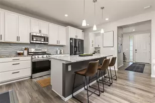 26265 E Canal Pl, Aurora, CO 80018 - Photo 11