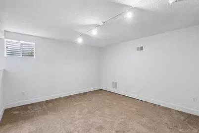 2049 E Phillips Lane, Centennial, CO 80122 - Photo 21
