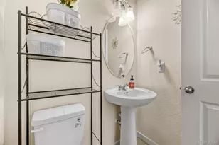 747 N Quatar St, Aurora, CO 80018 - Photo 11