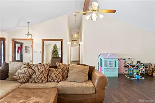 1016 Odessa St, Aurora, CO 80018 - Photo 5