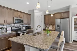 22350 E Mansfield Pl, Aurora, CO 80018 - Photo 3