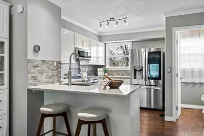 922 S Paris Court, Aurora, CO 80012 - Photo 7