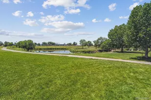 922 S Paris Ct, Aurora, CO 80012 - Photo 37