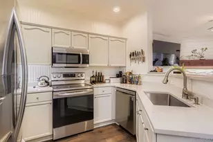 8358 S Independence Cir, Littleton, CO 80128 - Photo 9