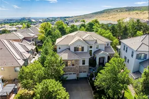 10488 Bluffmont Dr, Lone Tree, CO 80124 - Photo 17