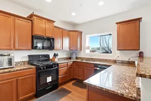4727 E 95th Dr, Thornton, CO 80229 - Photo 7