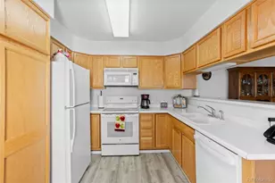 1890 S Cole St, Lakewood, CO 80228 - Photo 11