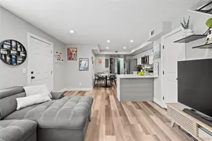 932 S Dearborn Way, Aurora, CO 80012 - Photo 9