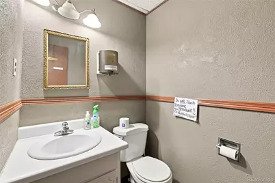 40 S 6th Avenue, Brighton, CO 80601 - Photo 21