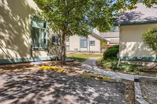 3771 S Danube Cir, Aurora, CO 80013 - Photo 17