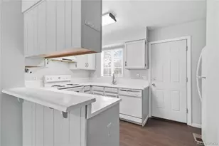 1653 S Blackhawk Way, Aurora, CO 80012 - Photo 11