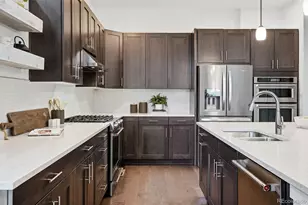 6829 E Archer Dr, Denver, CO 80230 - Photo 11