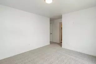 2060 S Holly St, Denver, CO 80222 - Photo 11