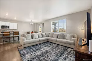 19911 E 61st Pl, Aurora, CO 80019 - Photo 9