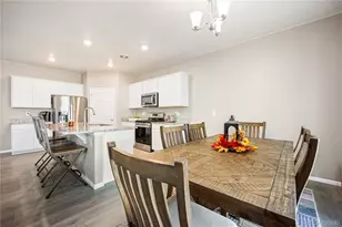 19911 E 61st Pl, Aurora, CO 80019 - Photo 7