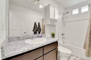 240 S Oak Hill St, Aurora, CO 80018 - Photo 31