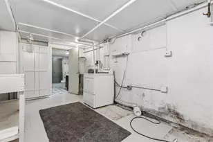 2725 S Zurich Ct, Denver, CO 80236 - Photo 17