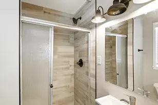 1180 Vaughn St, Aurora, CO 80011 - Photo 9
