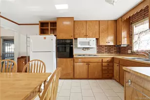 10512 Marion Way, Northglenn, CO 80233 - Photo 11